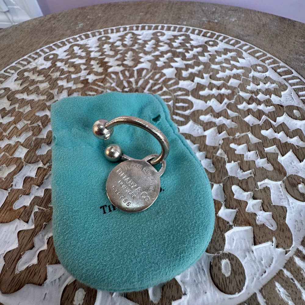Tiffany & Co. Silver Key Ring with Turquoise Pouch
